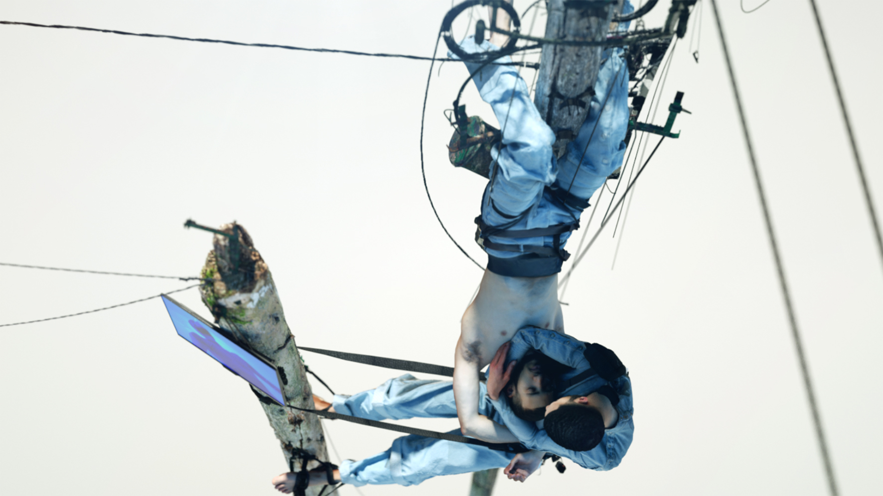 Striking new video for Visionist by Frederik Heyman