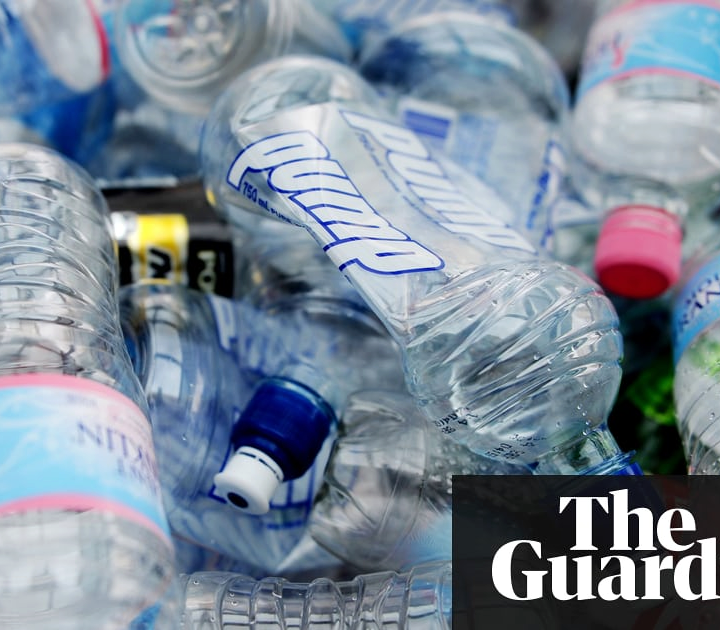 Independent British festivals commit to banning plastic bottles and straws by 2021