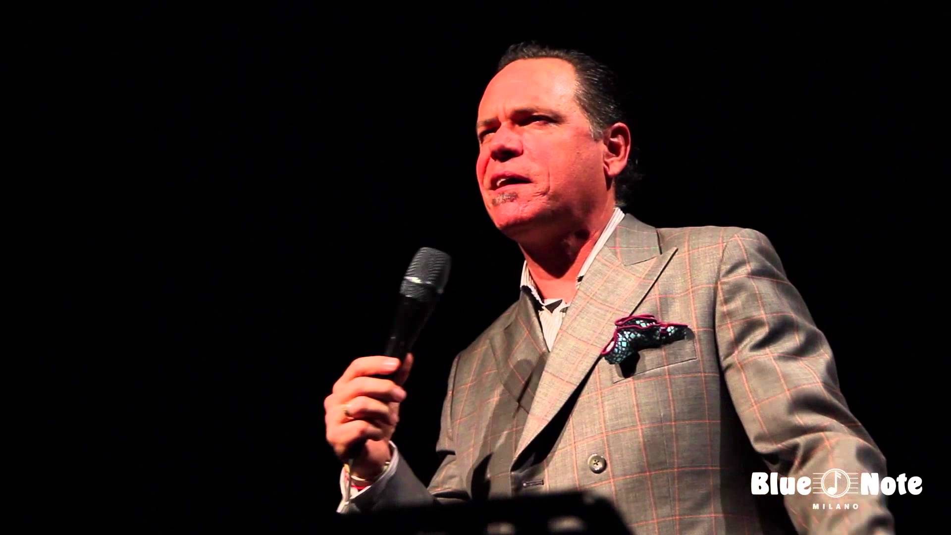 Kurt Elling - Where the Streets Have No Name - Live @ Blue Note Milano