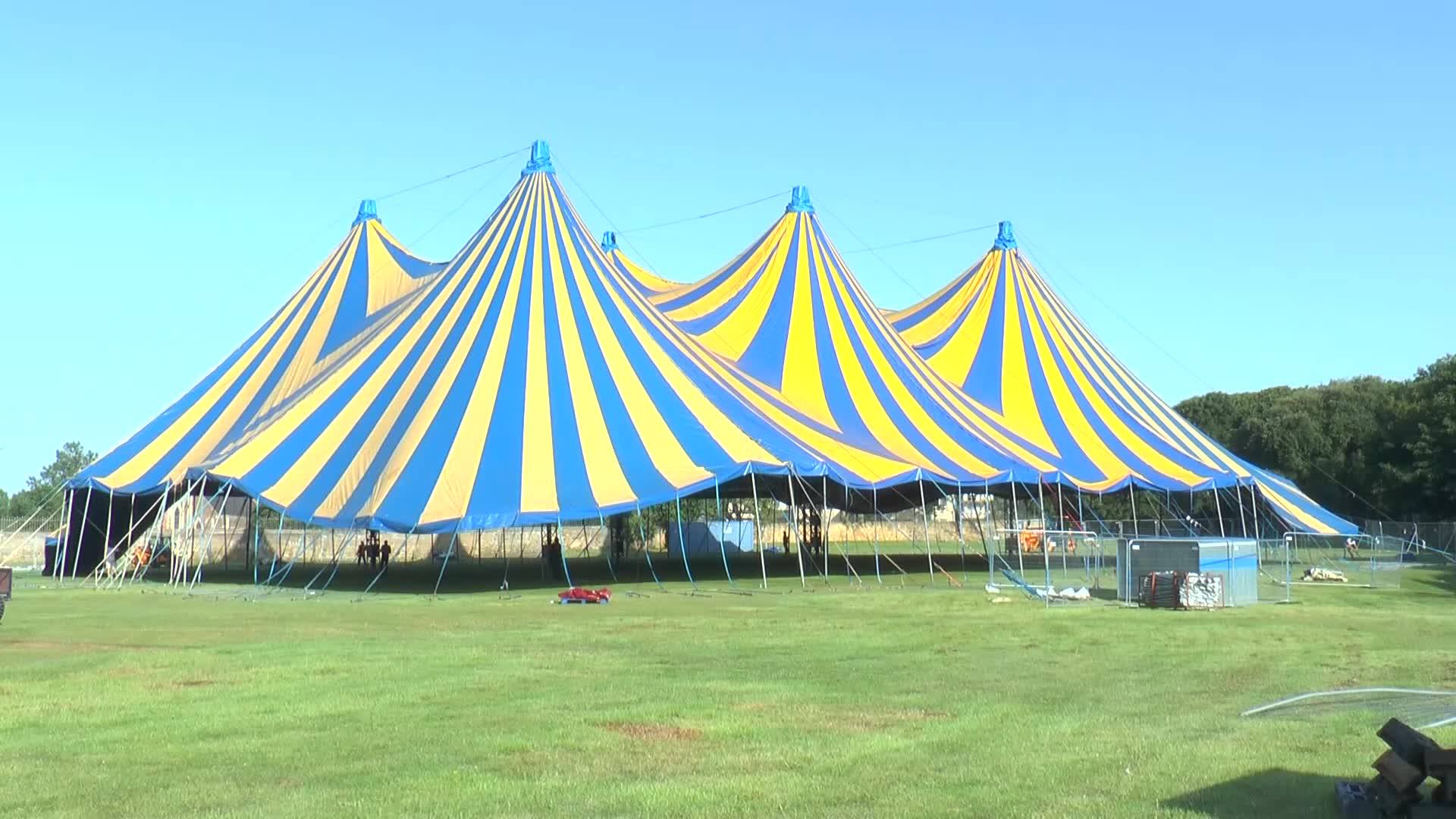 The main tent going up!