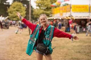 May be an image of 1 person, standing, outdoors and text that says "T0 CHAIRS"